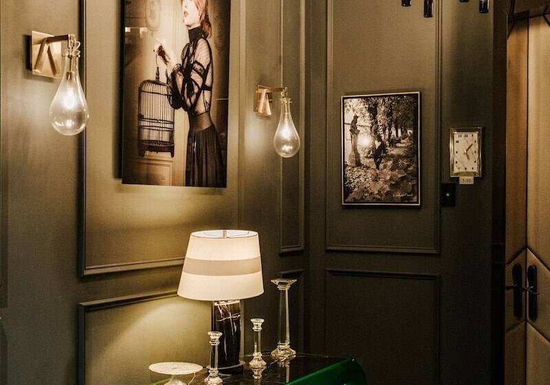 هتل Olv Fifty Five Adults Only