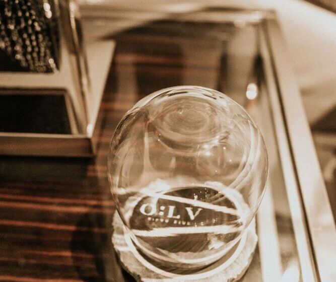 هتل Olv Fifty Five Adults Only