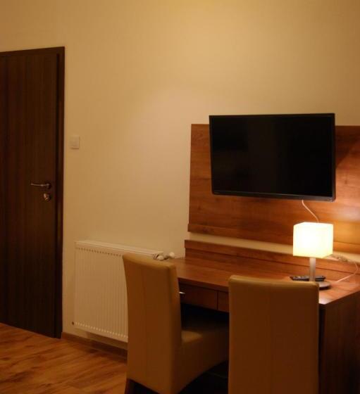 Pensjonat Zielone Wzgórze W Bolesławowie