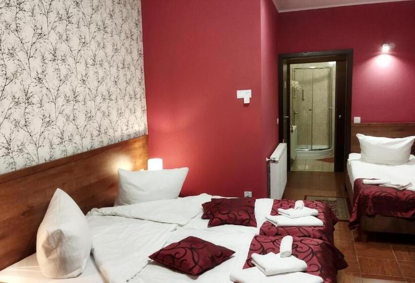 Pensjonat Zielone Wzgórze W Bolesławowie