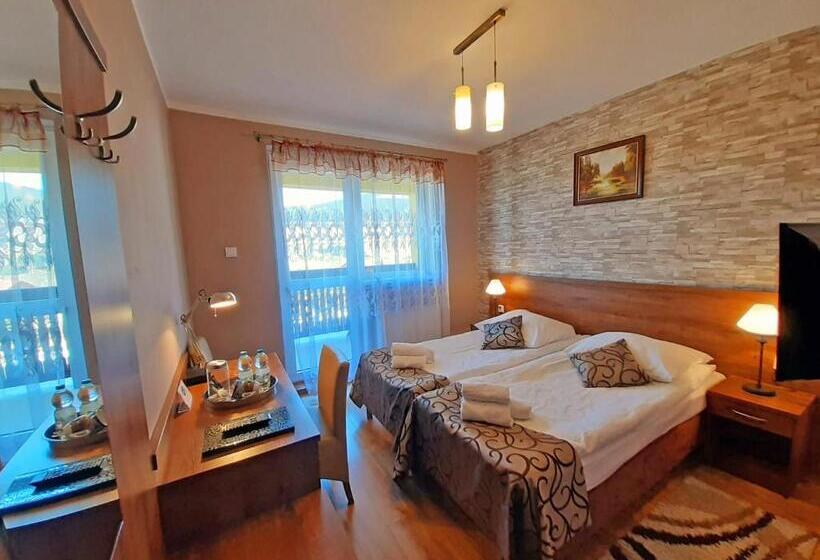 Pensjonat Zielone Wzgórze W Bolesławowie