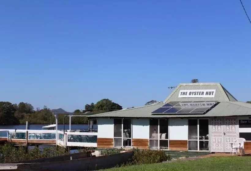 The Boathouse Resort Luxury Apartments