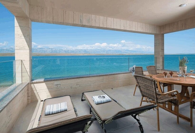 Apartments Vista Royal