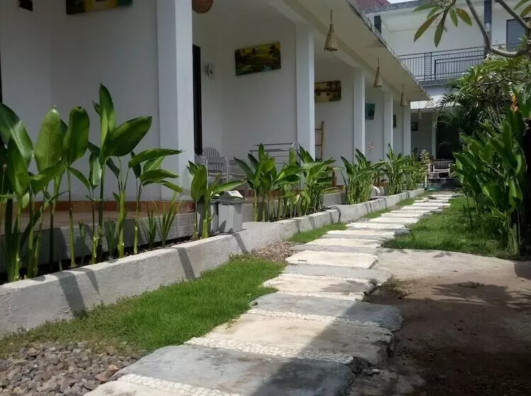 تختخواب و صبحانه Palm Trees Villas