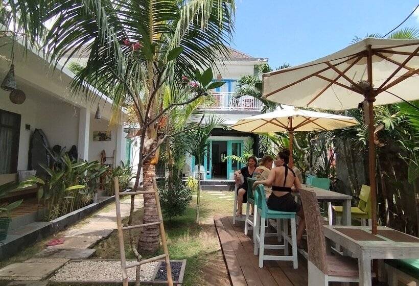 تختخواب و صبحانه Palm Trees Villas