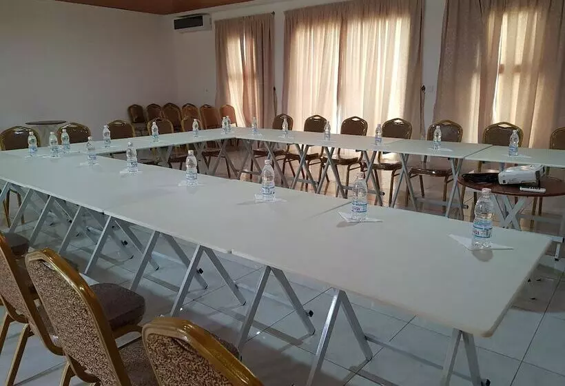 هتل Blue Sky Abissa Lodge 2