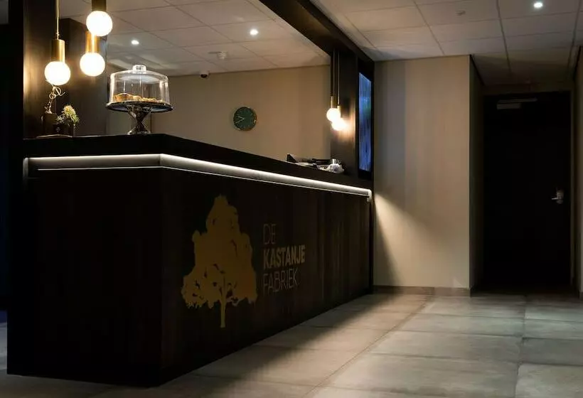 ホテル De Kastanjefabriek