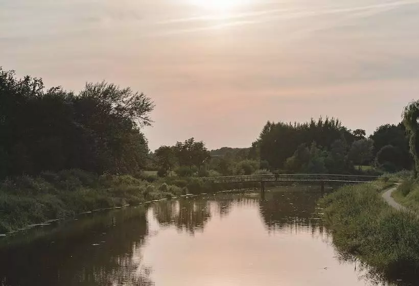 ホテル De Kastanjefabriek