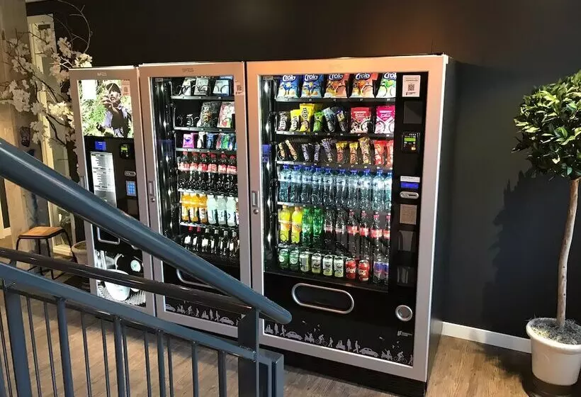 ホテル De Kastanjefabriek