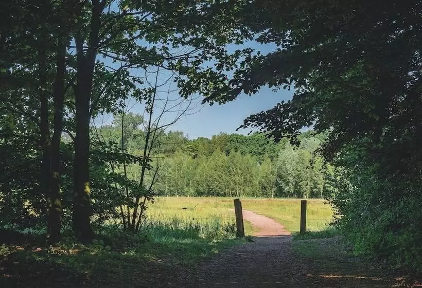 ホテル De Kastanjefabriek