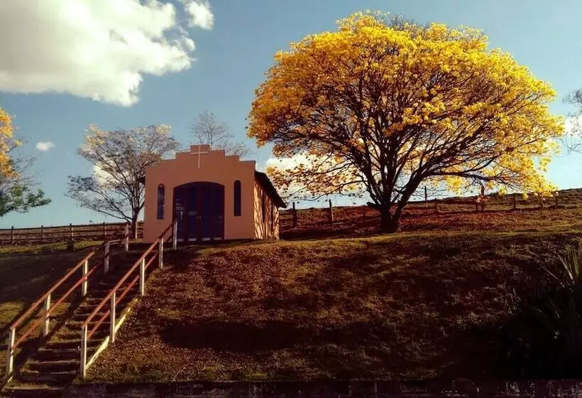 Hotelli Fazenda Menino Da Porteira