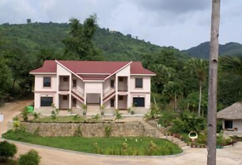 هتل The Eternity Resort