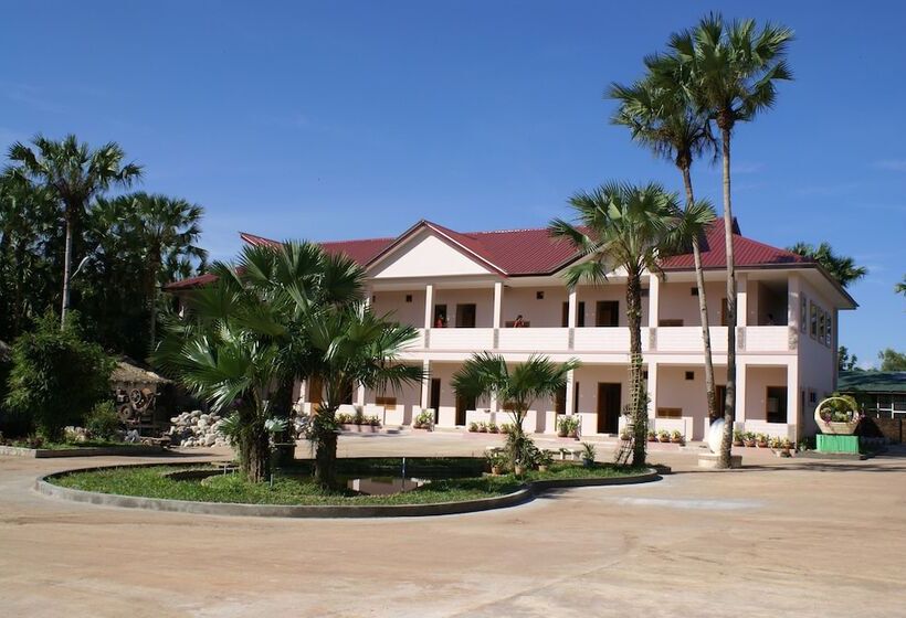 هتل The Eternity Resort