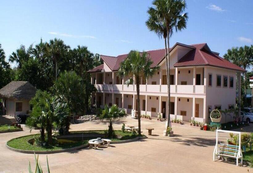 هتل The Eternity Resort