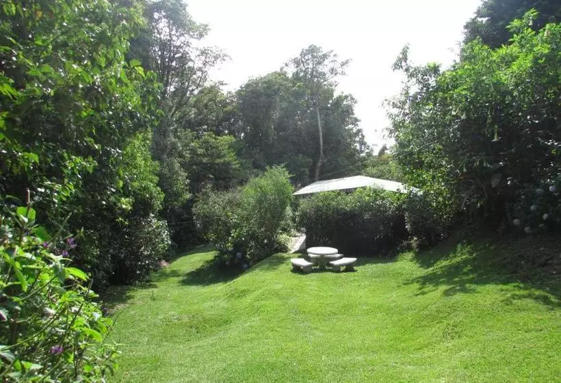 Aamiaismajoitus (B&B) Hospedaje Mariposa