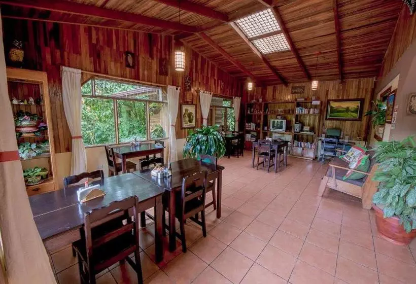 Aamiaismajoitus (B&B) Hospedaje Mariposa