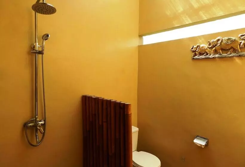 Majatalo Alamanda Family Villas & Pool
