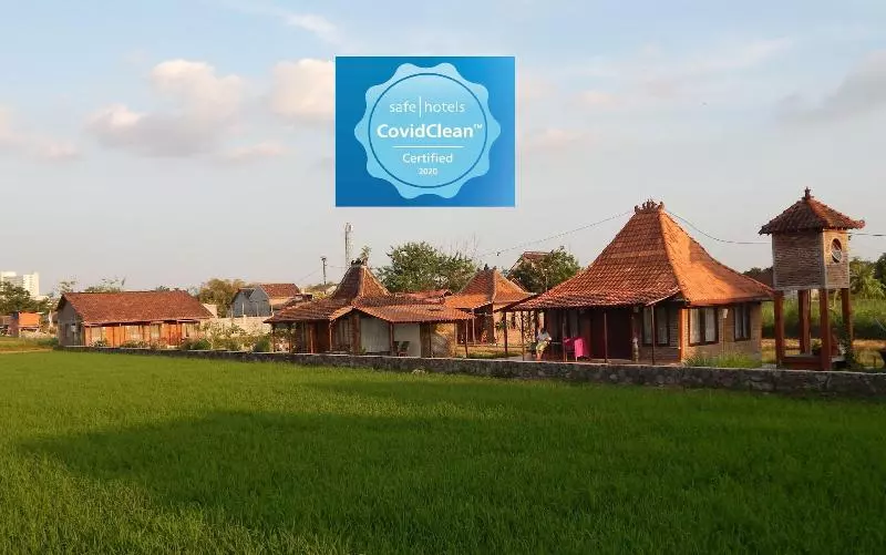 Majatalo Alamanda Family Villas & Pool
