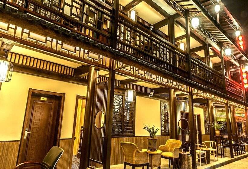 פנסיון Ftys Hostel