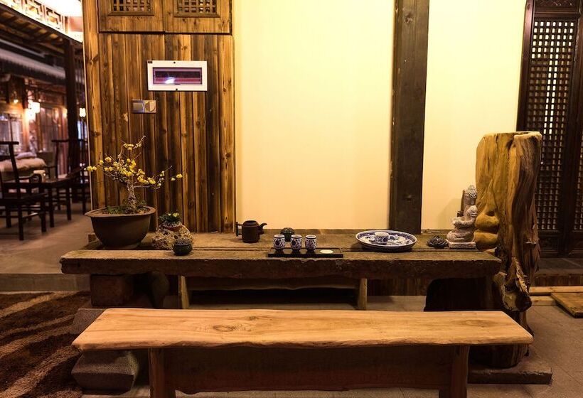 פנסיון Ftys Hostel