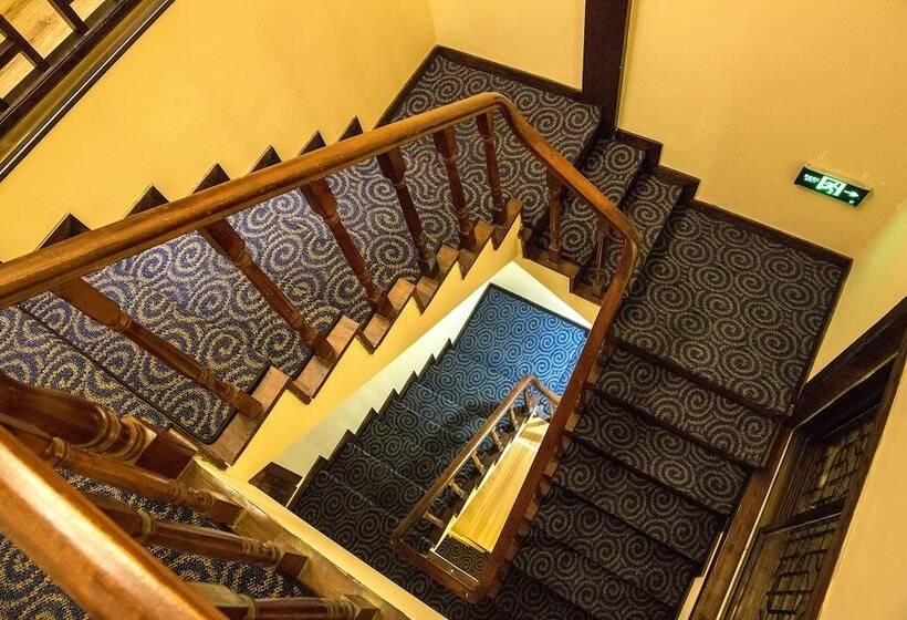 פנסיון Ftys Hostel