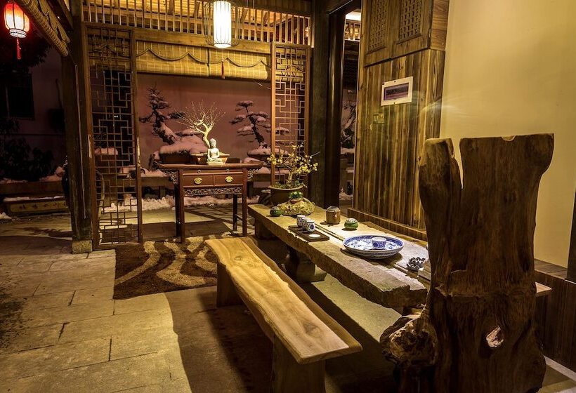 פנסיון Ftys Hostel