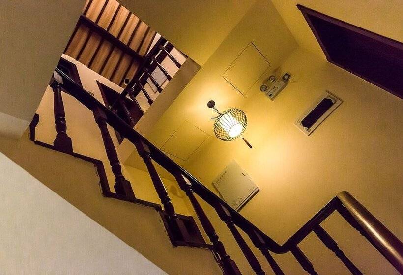 פנסיון Ftys Hostel