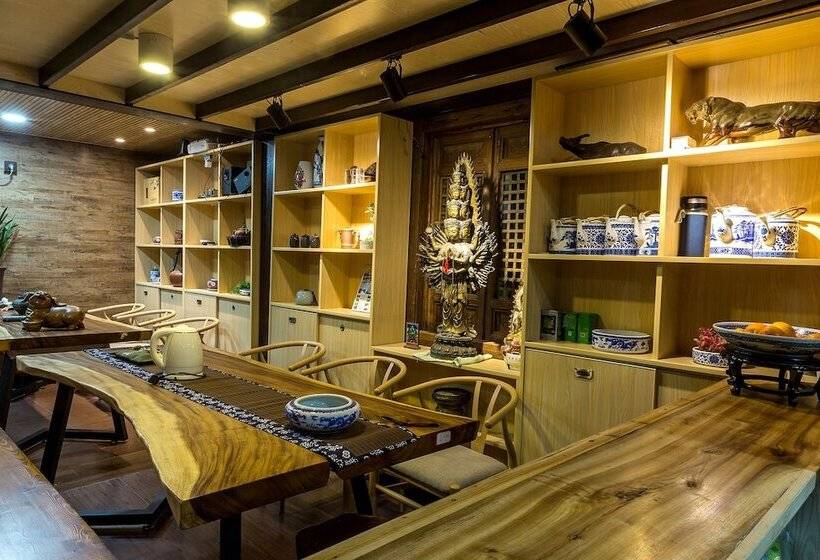 פנסיון Ftys Hostel