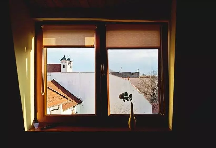 ペンション Penzión Tavel