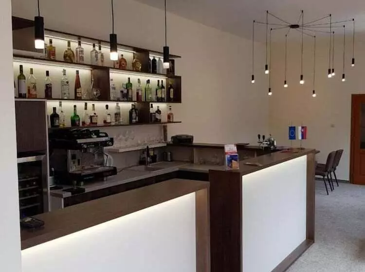 ペンション Penzión Tavel