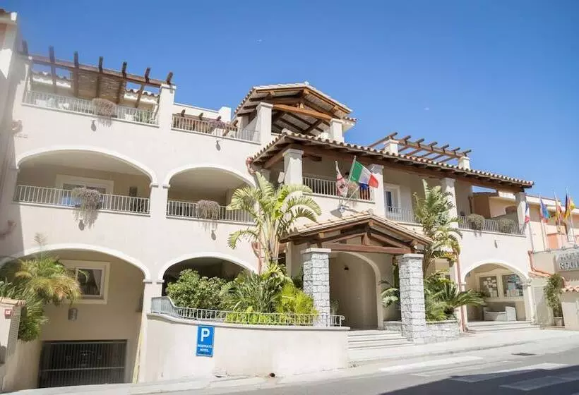 簡易ホテル Regina Simius