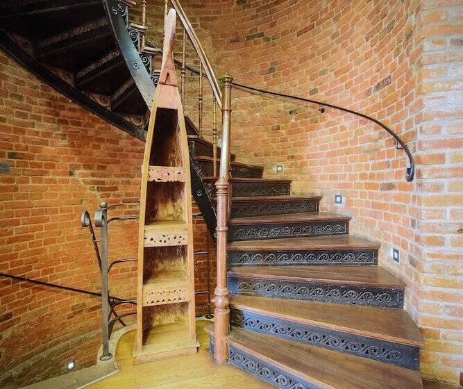 هتل Boogie Aparthouse Old Town