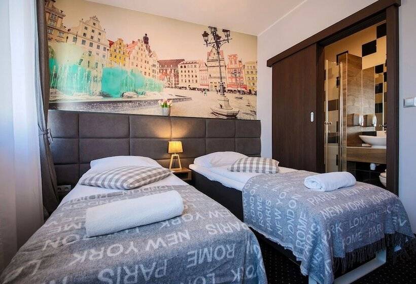 هتل Boogie Aparthouse Old Town