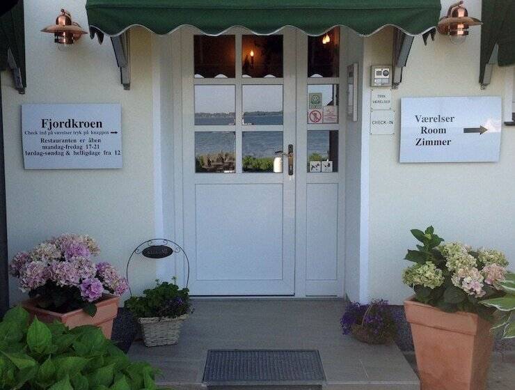 בית מלון כפרי Fjordkroen