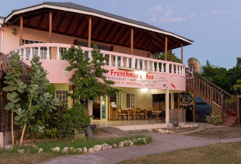 هتل Golden Sands Guest House