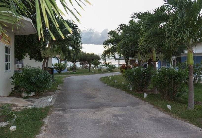 هتل Golden Sands Guest House