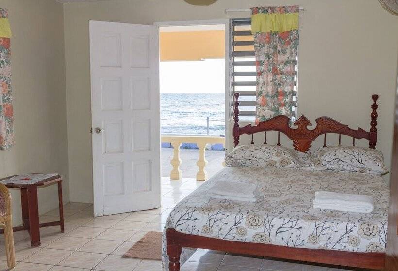 هتل Golden Sands Guest House