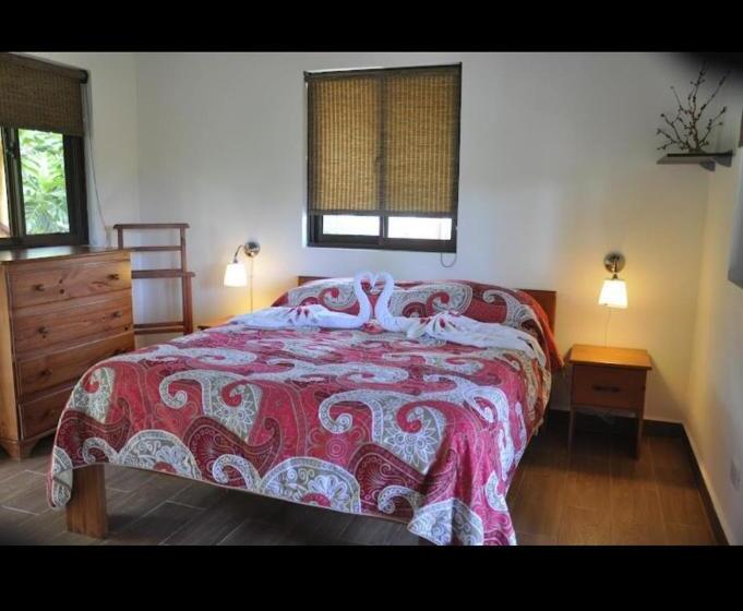 هتل Piedra Marron