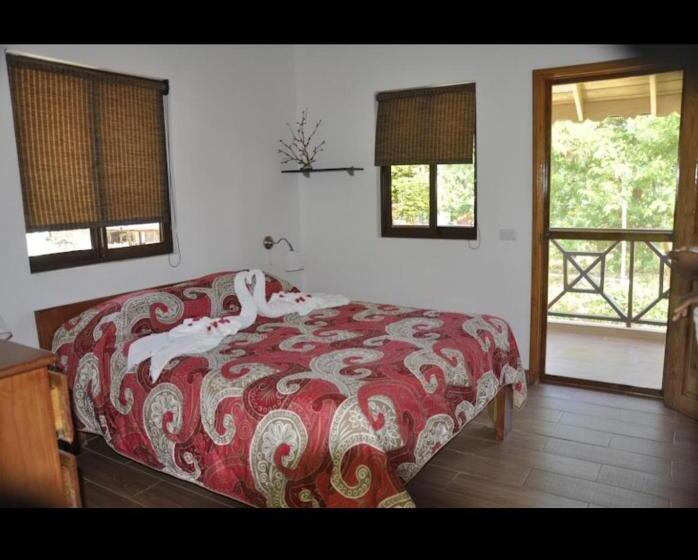 هتل Piedra Marron