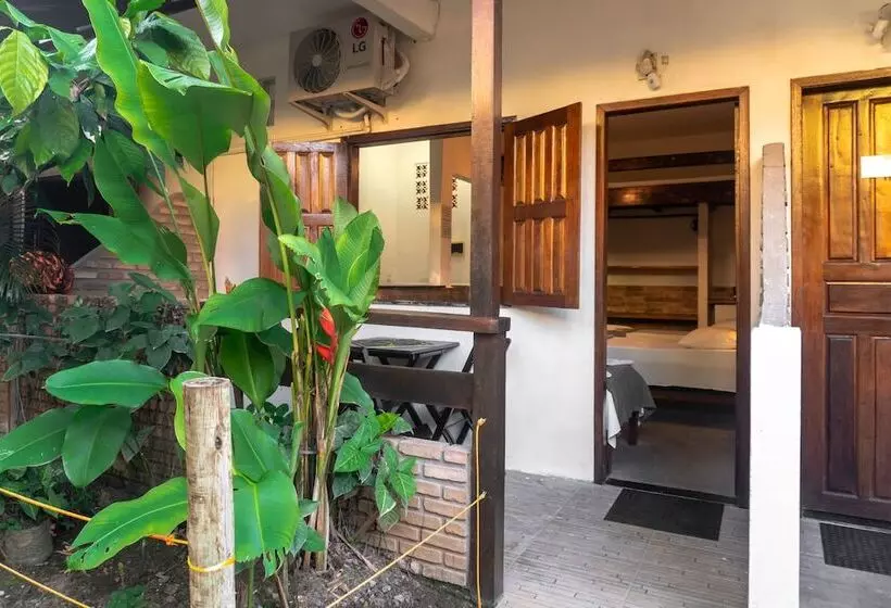 Hotelli Pv Pousada Passarela Da Vila