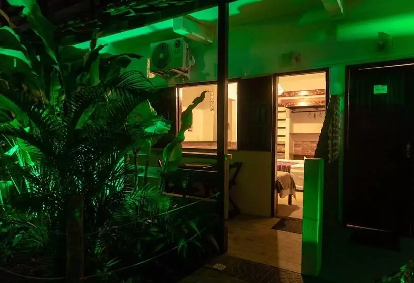 Hotelli Pv Pousada Passarela Da Vila