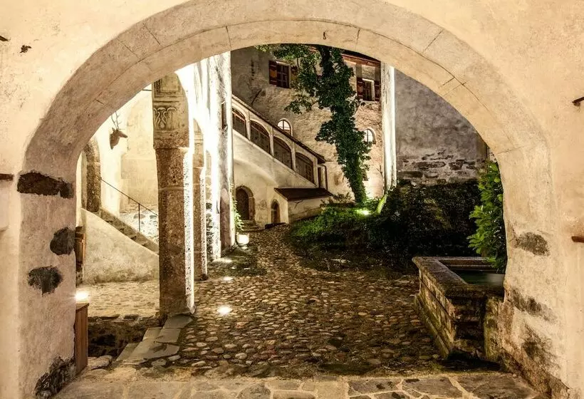 Hotelli Schloss Friedberg