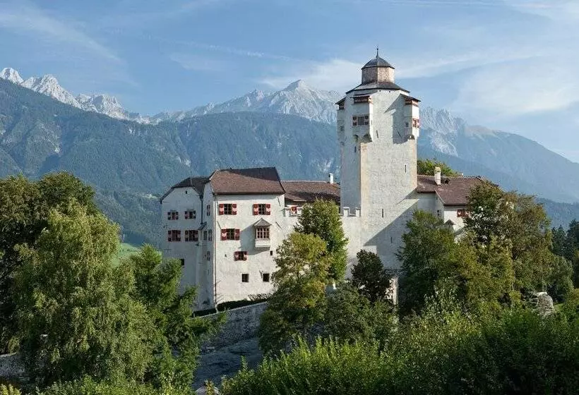 Hotelli Schloss Friedberg