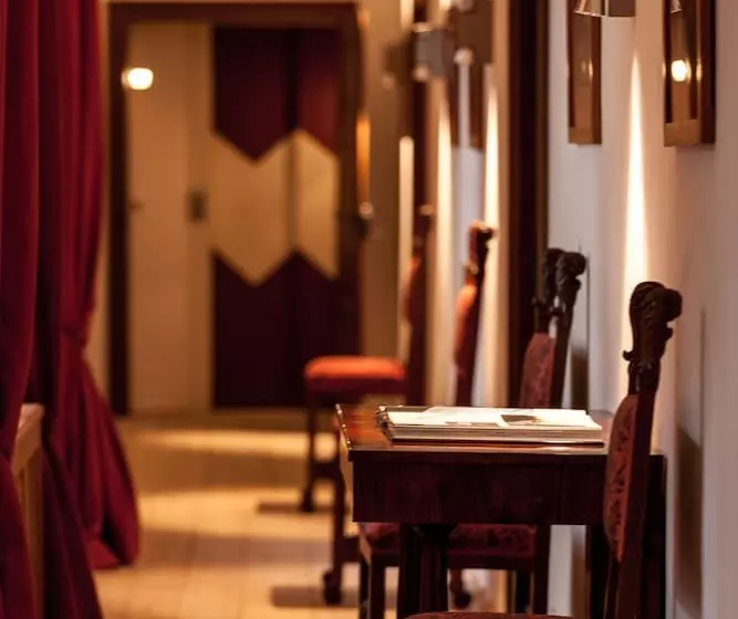 Hotelli Schloss Friedberg