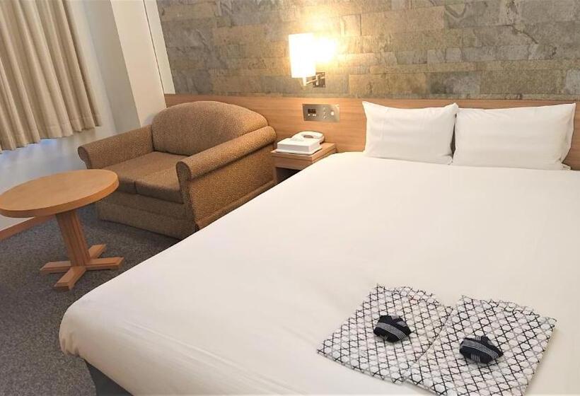 בית מלון כפרי West Inn Fujiyoshida