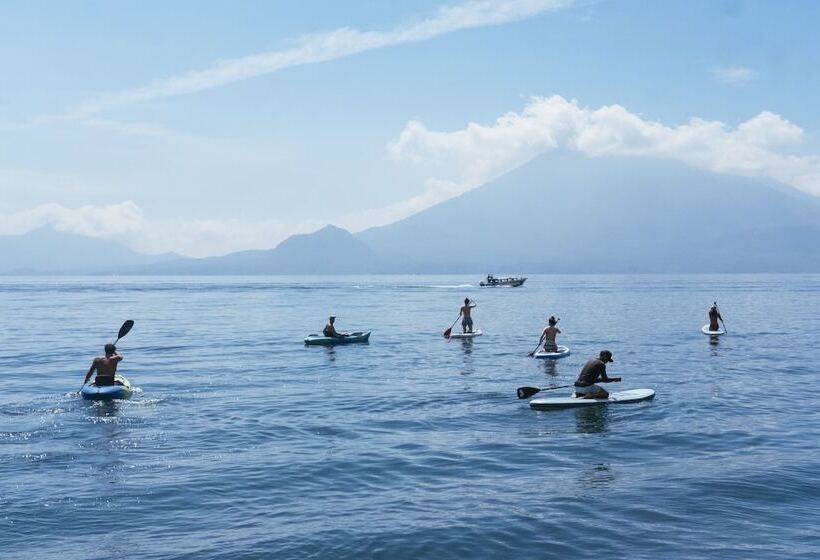 La Iguana Perdida Hostel