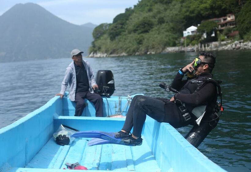 La Iguana Perdida Hostel