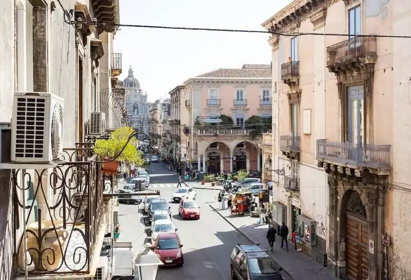پانسیون Catania Inn Rooms