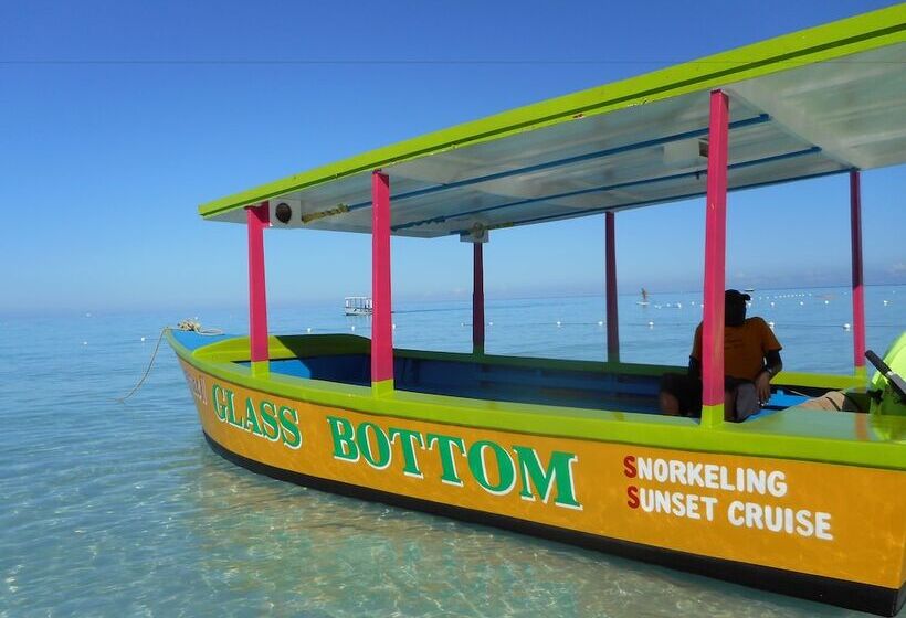 پانسیون Chippewa Village