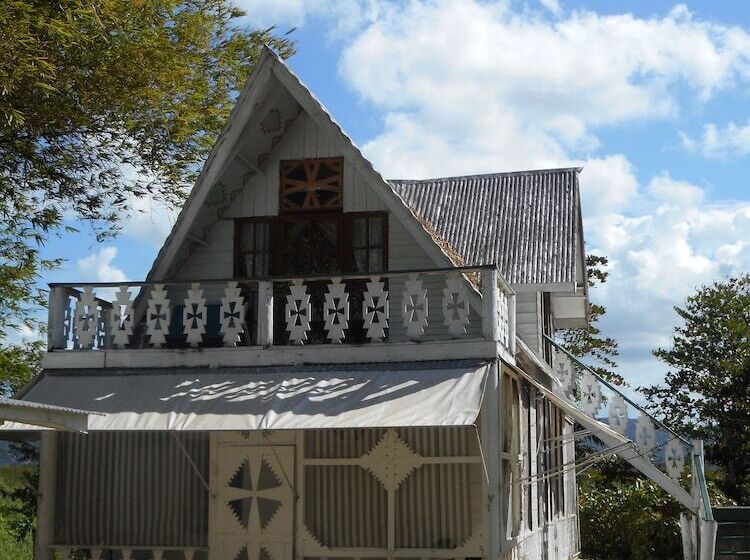 پانسیون Chippewa Village